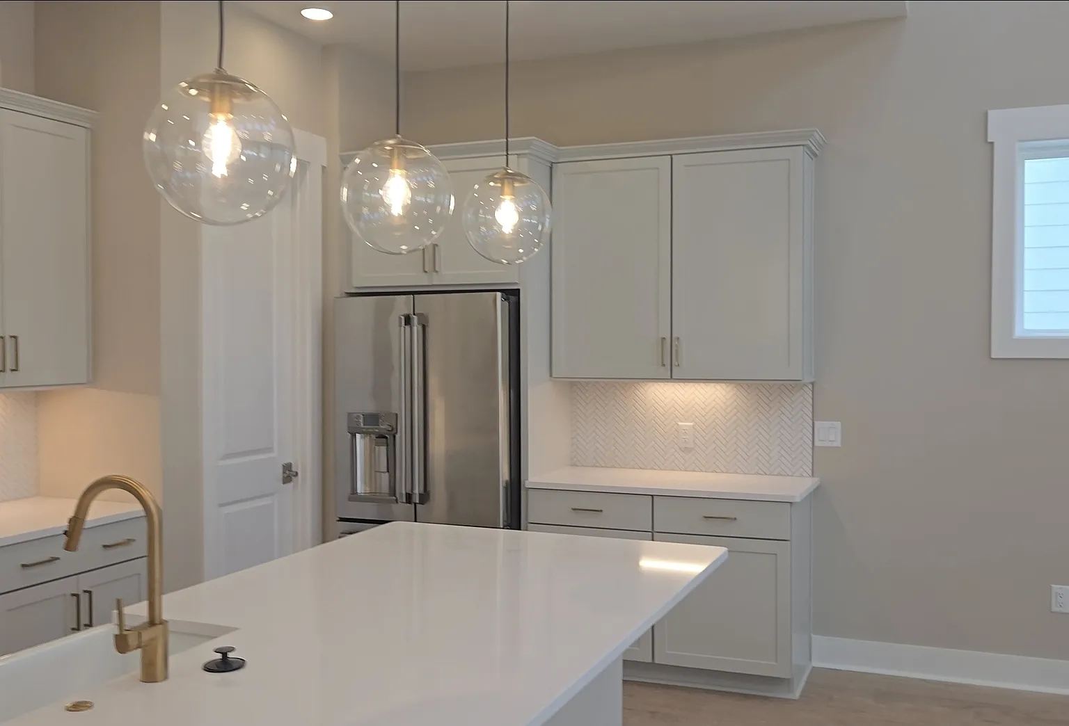 4 bed, 3.5 bath, 3137 sqft, $7,800 — Photo 4