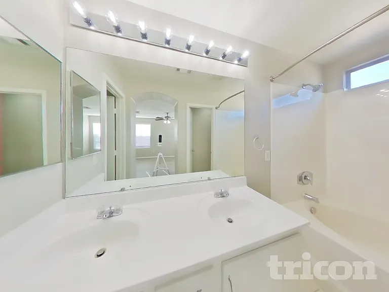 4432 Santa Clarita Ave — Photo 8