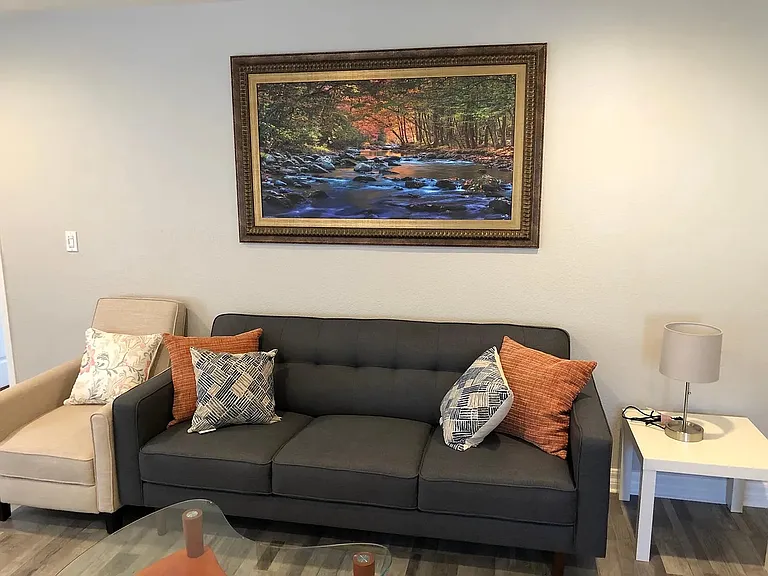 1057 Shamrock Dr — Photo 15