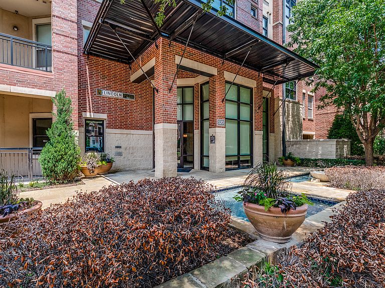 The Franklin at Samuels Ave Apartment Rentals - Fort Worth, TX | Zillow