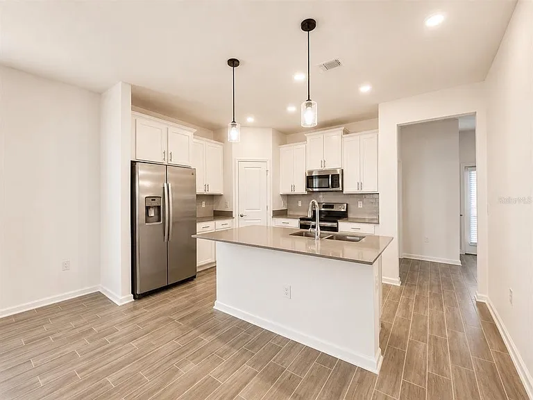 1432 Viscaya Cove Blvd — Photo 7