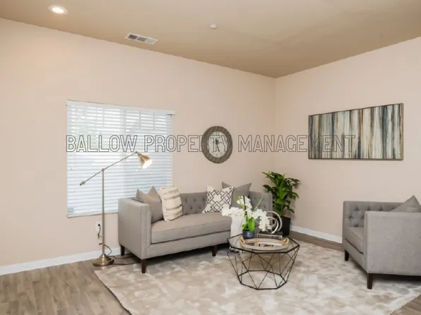 1327 Holly Ave, Imperial Beach, CA 91932