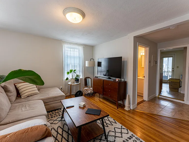 2 Payson Pl #2 — Photo 4