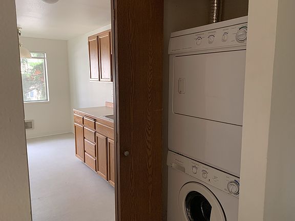 5th image of 12334 33rd Ave NE APT 202