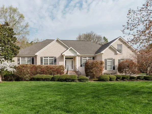 6 Black Oak Ct, Poquoson, VA 23662