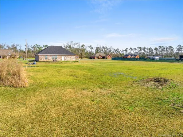 436 Deshotel Ln, Lake Charles, LA 70615