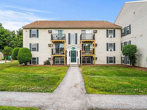 3rd image of 1202 White Cedar Boulevard