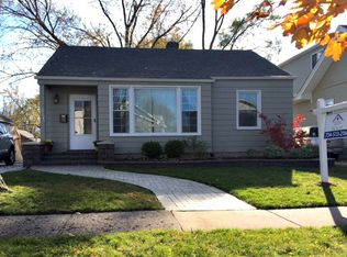 34641 Chestnut St, Wayne, MI 48184