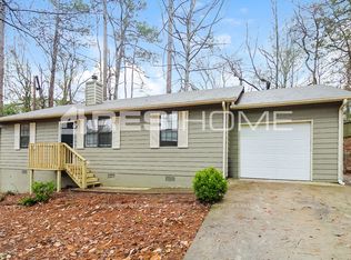 65 Valley Dr, Stockbridge, GA 30281