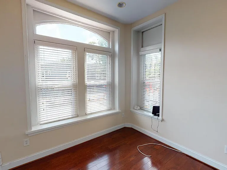 511 Florida Ave NW #1 — Photo 10
