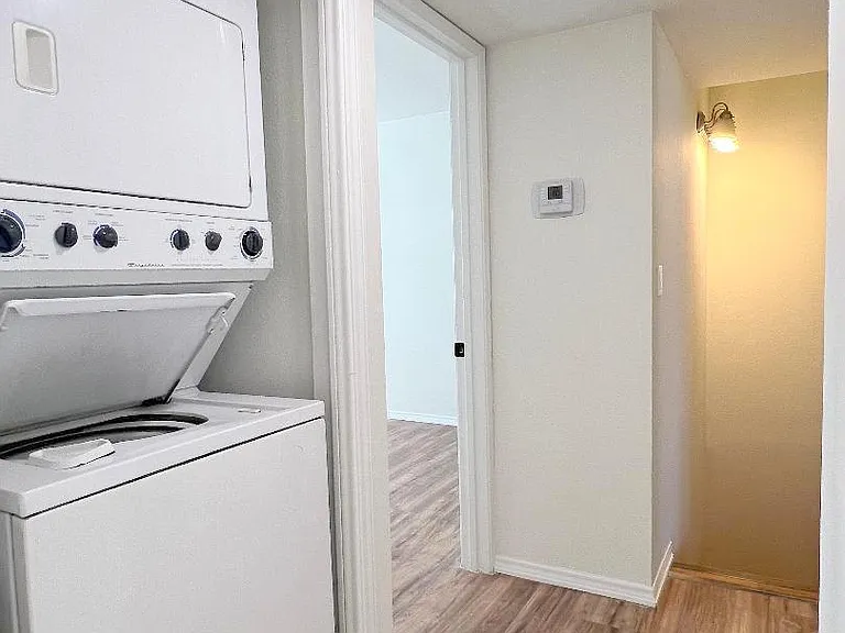 462 Hawthorne St #6 — Photo 7