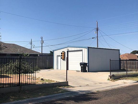 2nd image of 823 N Belmont Ave