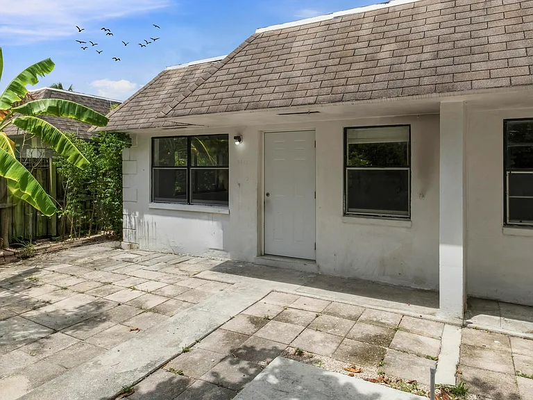 1515 NW 8th Ave #1515 — Photo 32