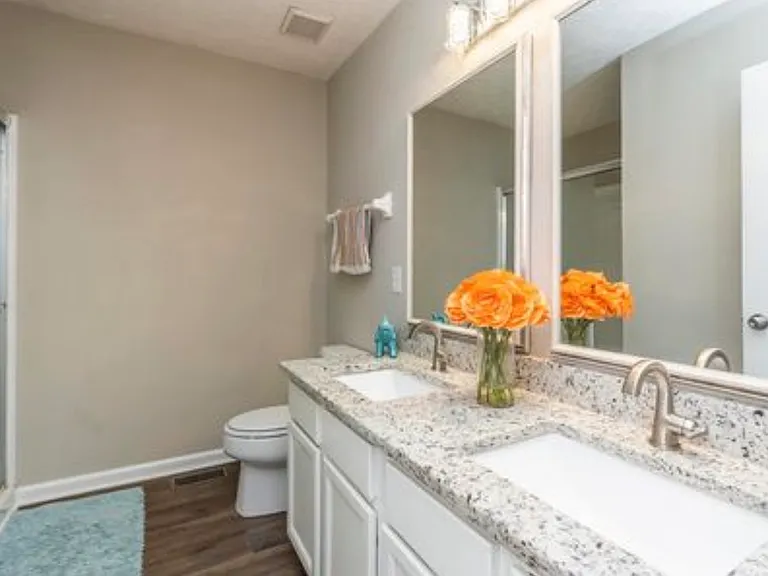 1040 Bella Dona Rd — Photo 16