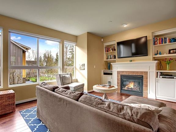 2nd image of 1764 24th Ave NE