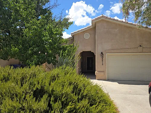 8415 Calle Soquelle NE Photo 1