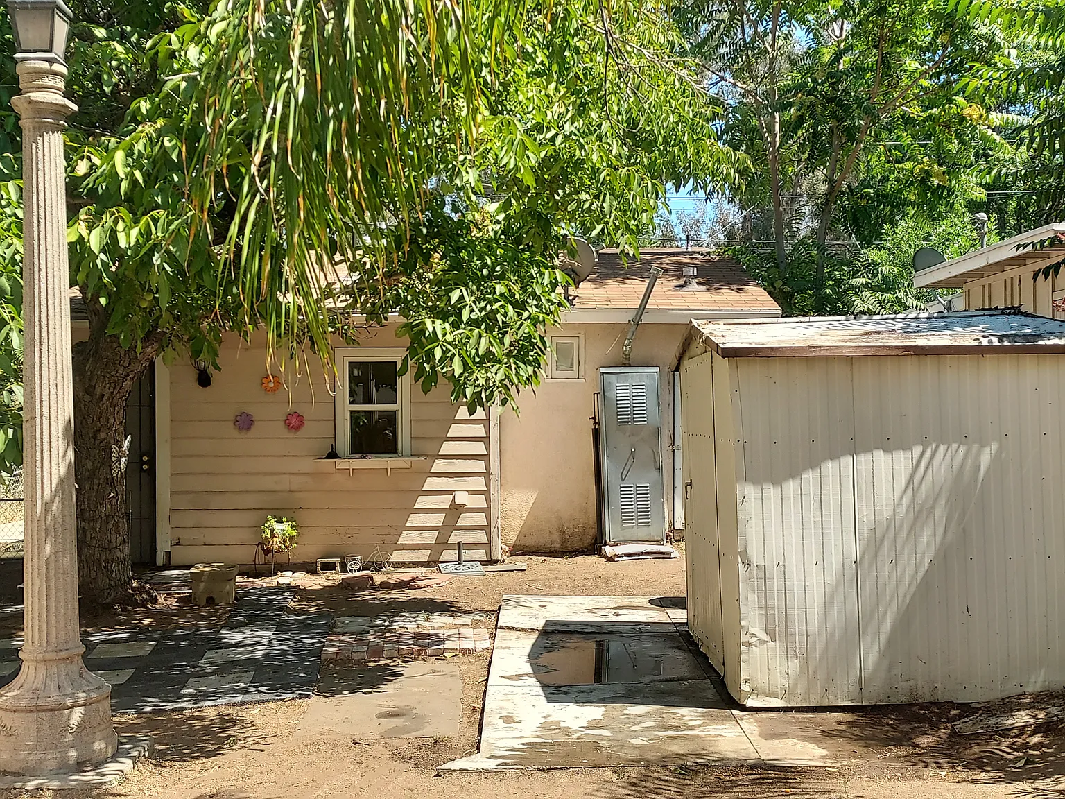 2 bed, 750 sqft, $1,900 — Photo 3