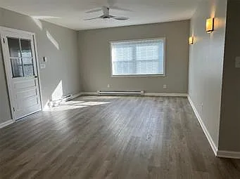 35 E Main St — Photo 8