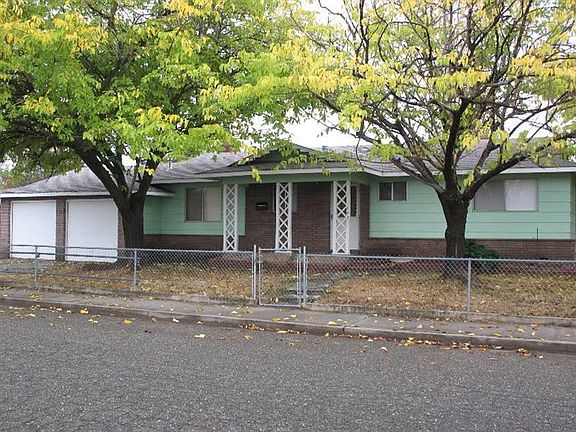 2nd image of 1892 Georgina Dr