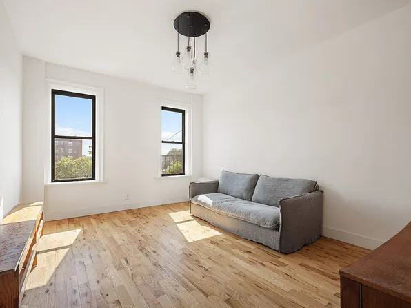 179 Ocean Pkwy APT 4I, Brooklyn, NY 11218