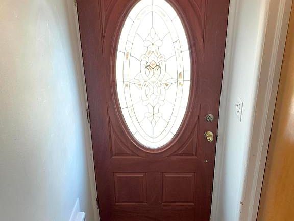 4th image of 150 Kell Ave #2