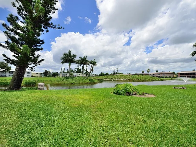 229 Palm Dr #2 — Photo 9
