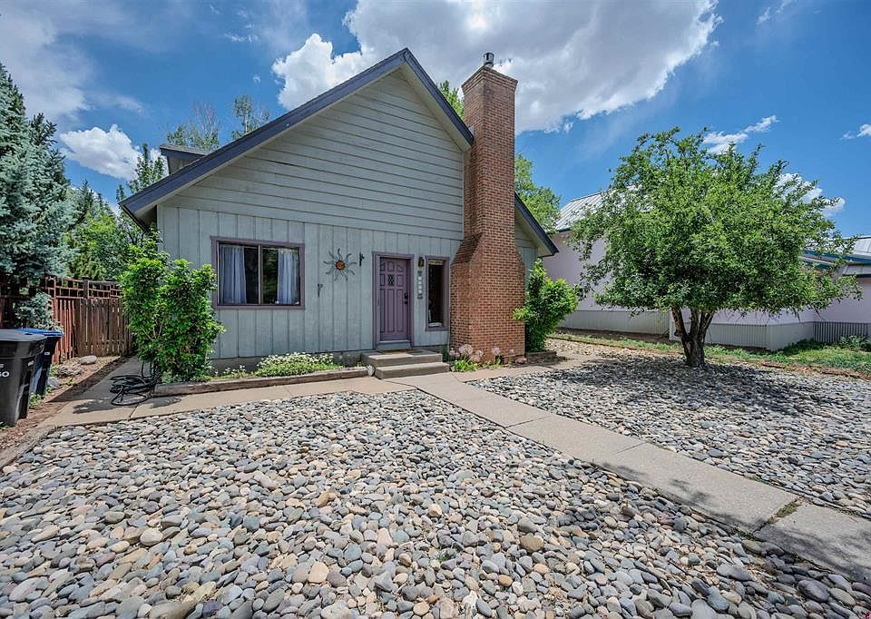 1st image of 3070 E 4Th Avenue