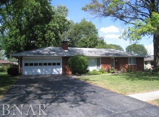 309 Granada Rd, Bloomington, IL 61701