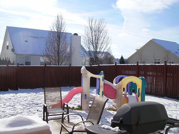 3rd image of 1259 Bridgeport Dr
