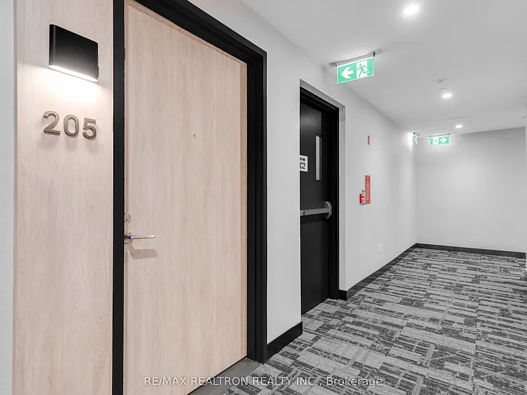 664 Spadina Ave #205 — Photo 21