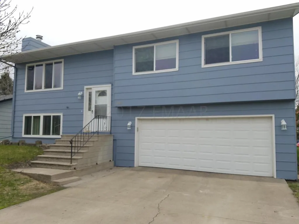 2907 17th Ave S photo 1