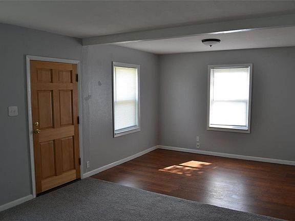 4th image of 10612 Saint Xavier Ln