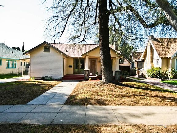 3rd image of 2738 N Mountain View Ave