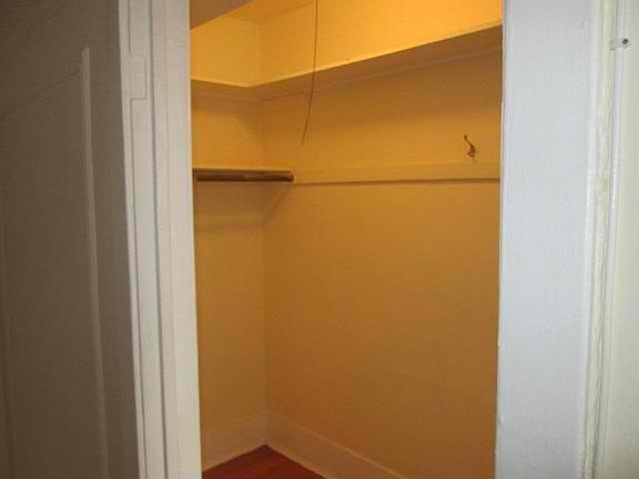 5th image of 427 W Belden Ave #C103c