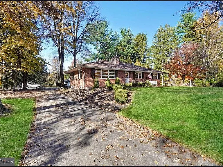 127 Carter Rd — Photo 17