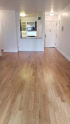 3rd image of 212 E 47th St APT 19E