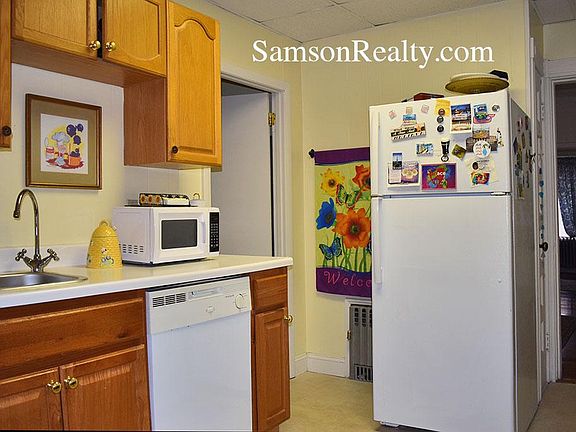 5th image of 347 Lloyd Ave #1