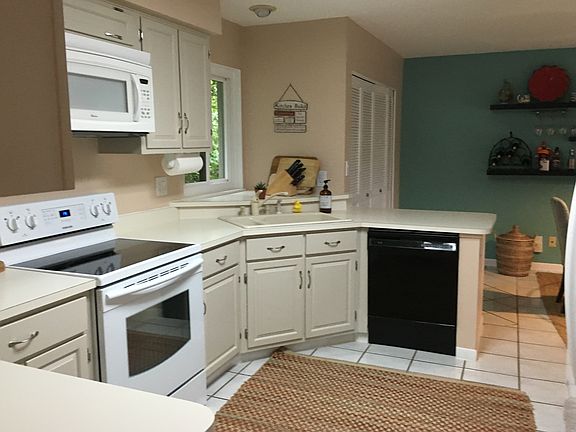5th image of 7331 Creek View Cir #1