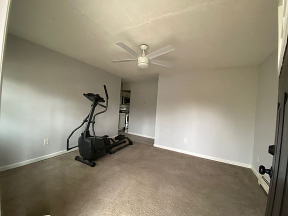 2nd image of 745 Dayton St #B