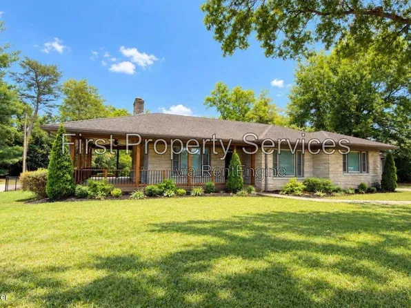 1601 Woodland Rd, New Albany, IN 47150