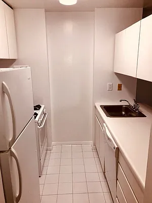 Rented by Ready Group | media 19