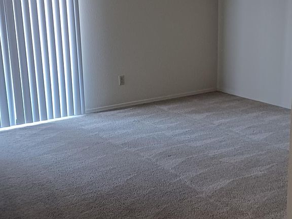 4th image of 5121 Garfield Ave APT 4