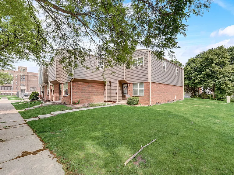 6204 W Main St — Photo 15