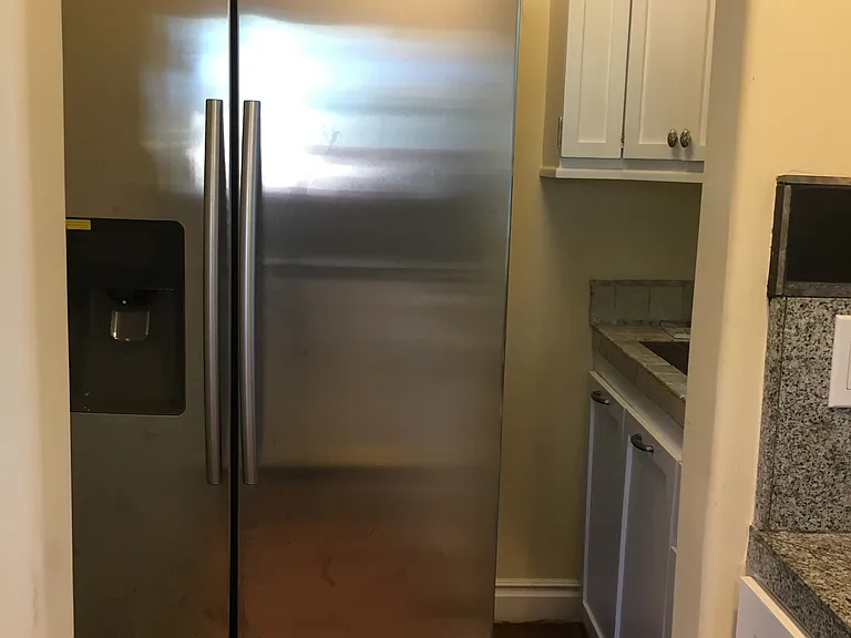 864 Lewis Ave — Photo 5