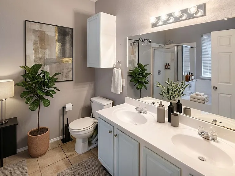 Primary suite located on the bottom floor