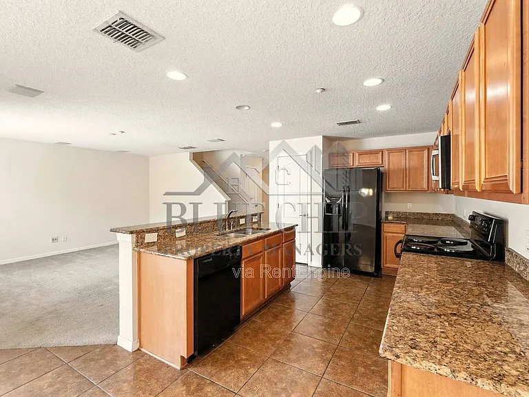 13800 Golden Russet Dr — Photo 15