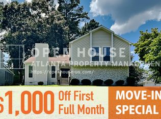 904 Branford Ln NW, Lilburn, GA 30047
