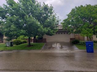 320 Lone Spur Dr, Folsom, CA 95630