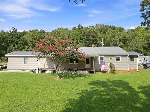 3501 Apple Orchard Rd, Clinton, SC 29325