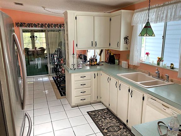 2nd image of 19635 Charleston Cir #24
